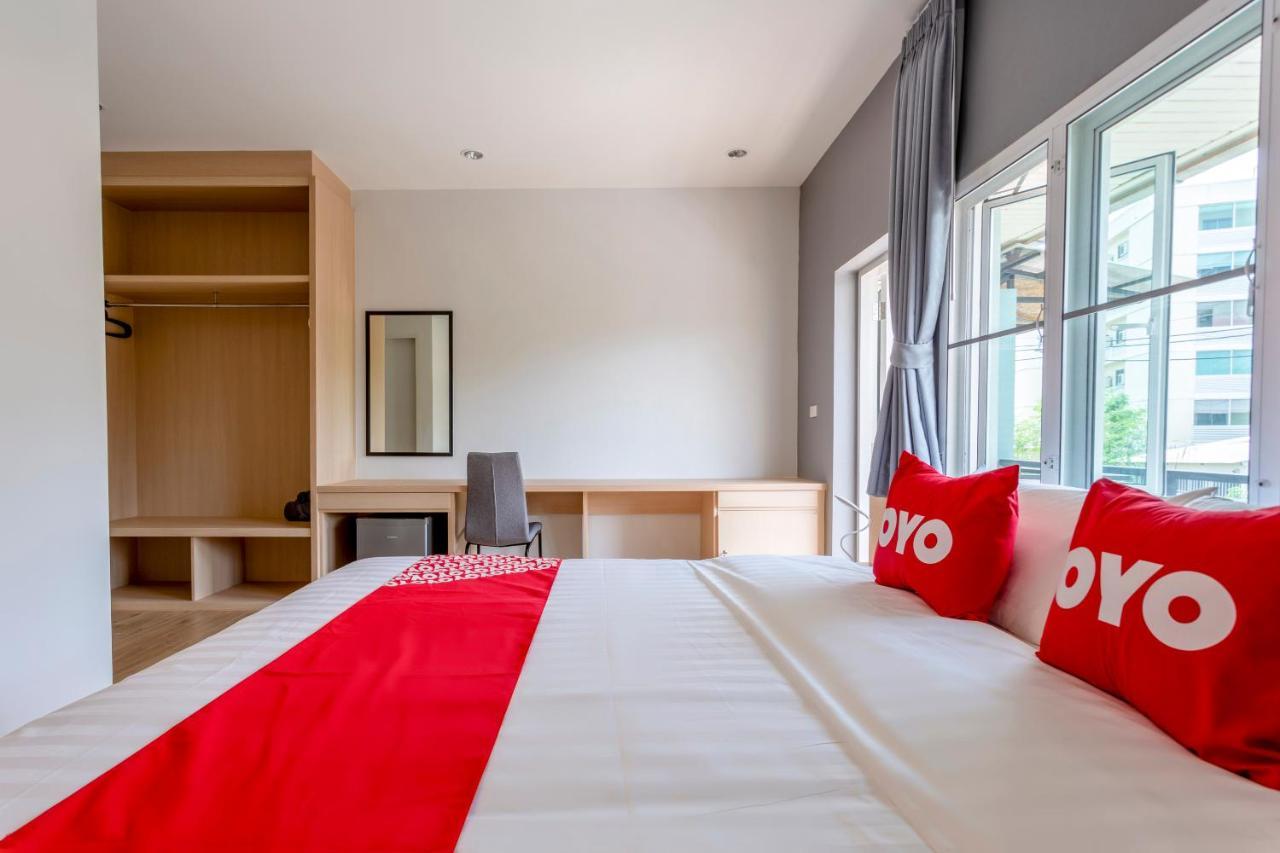 OYO 1053 Bloom Guest House Chiang Mai Extérieur photo