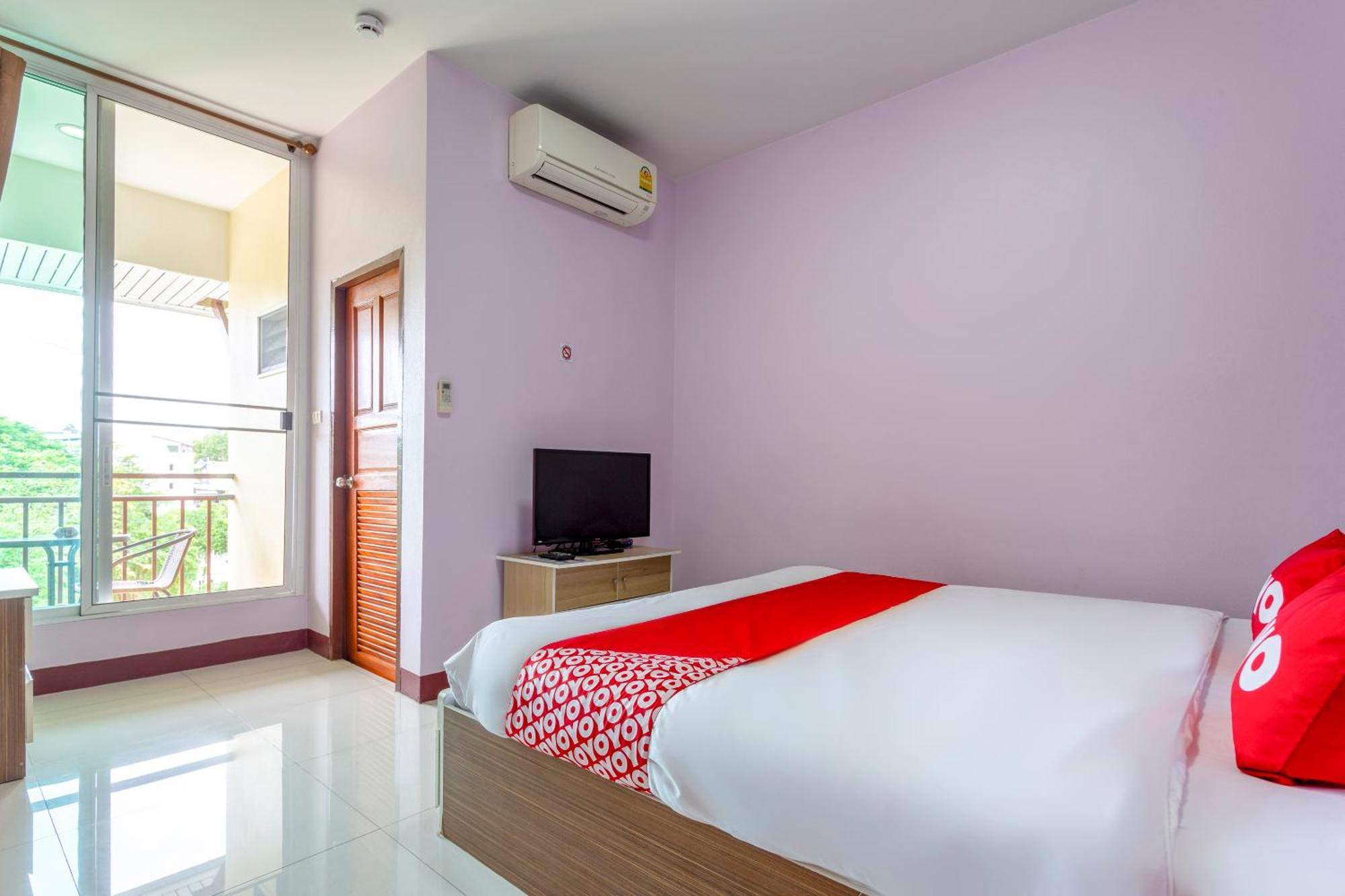 OYO 1053 Bloom Guest House Chiang Mai Extérieur photo