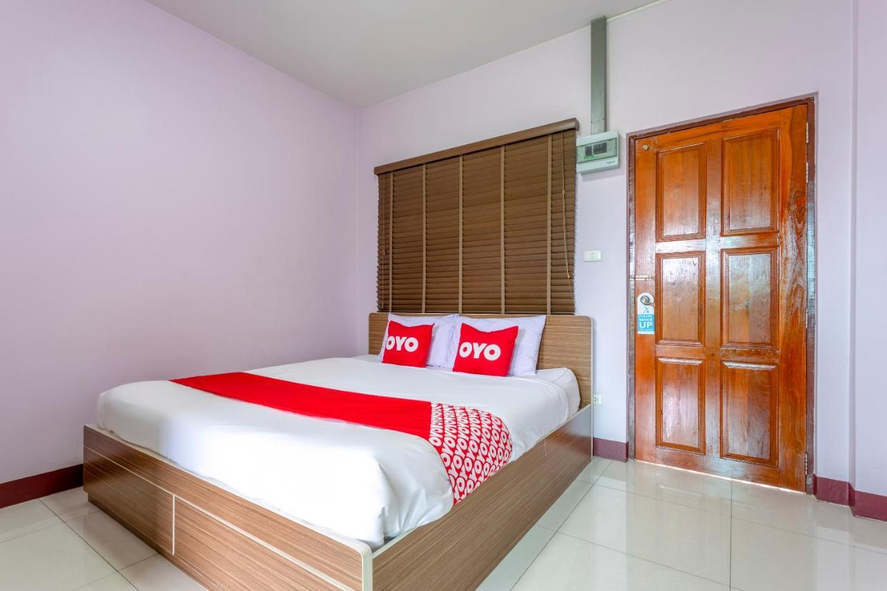 OYO 1053 Bloom Guest House Chiang Mai Extérieur photo