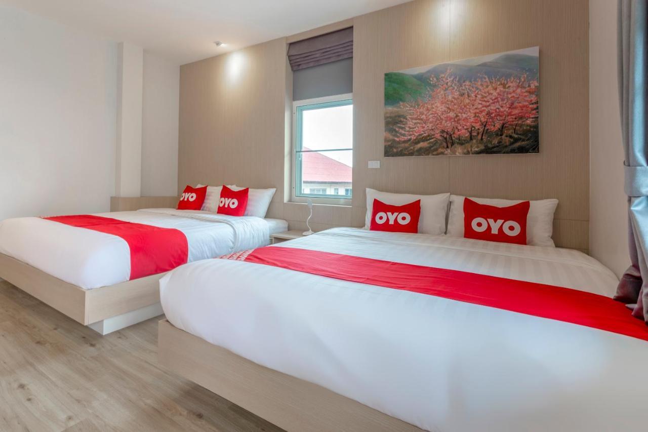 OYO 1053 Bloom Guest House Chiang Mai Extérieur photo