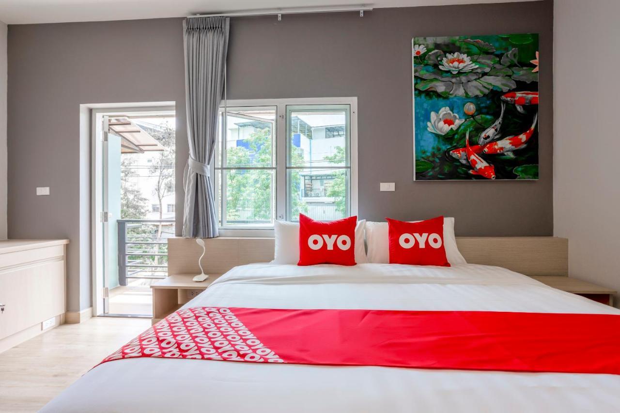 OYO 1053 Bloom Guest House Chiang Mai Extérieur photo