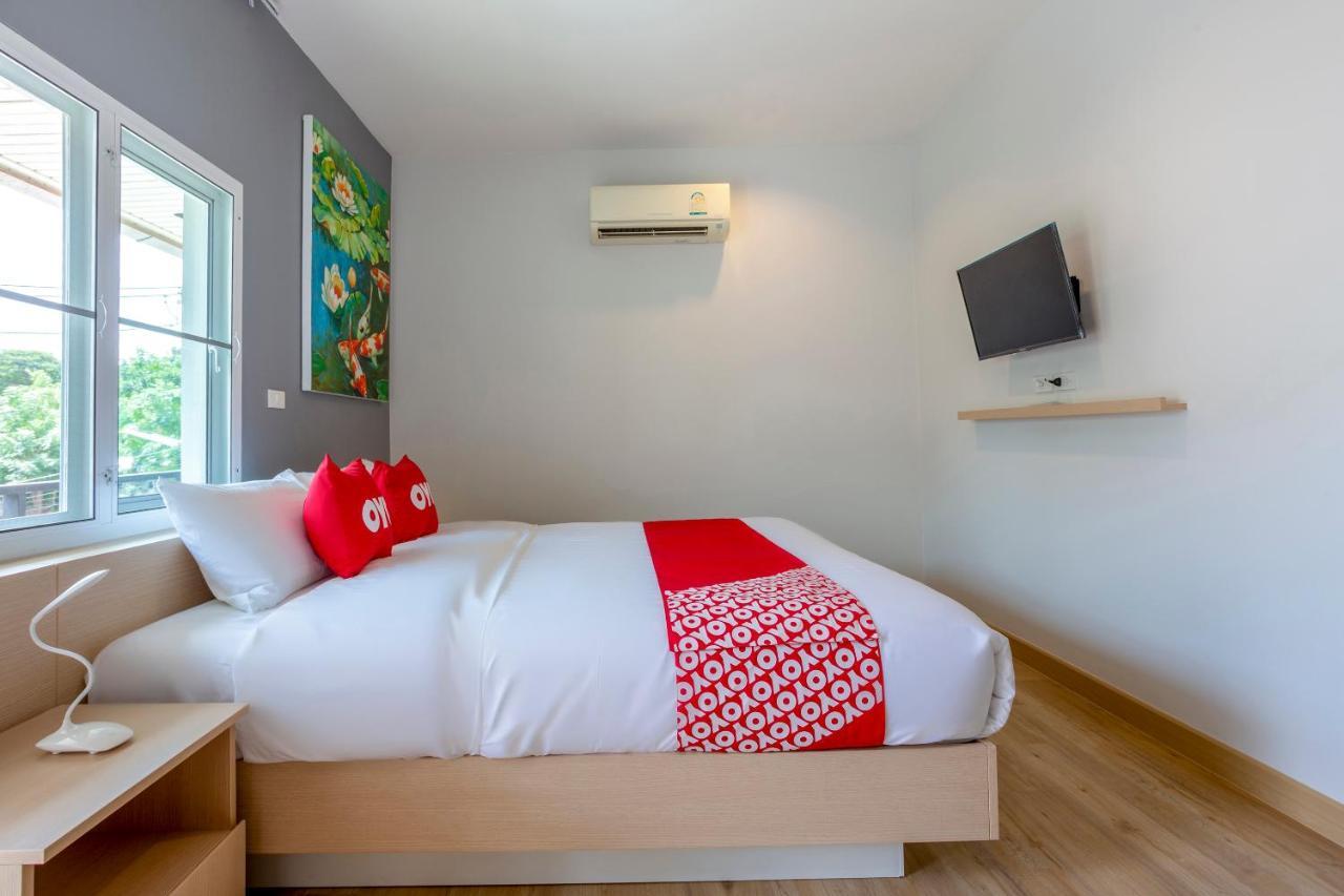 OYO 1053 Bloom Guest House Chiang Mai Extérieur photo