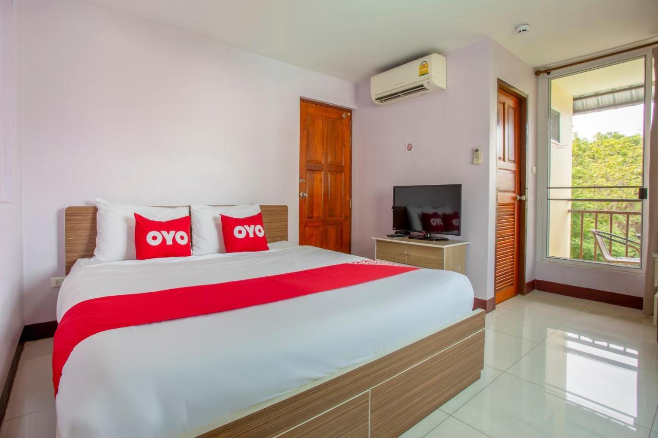 OYO 1053 Bloom Guest House Chiang Mai Extérieur photo