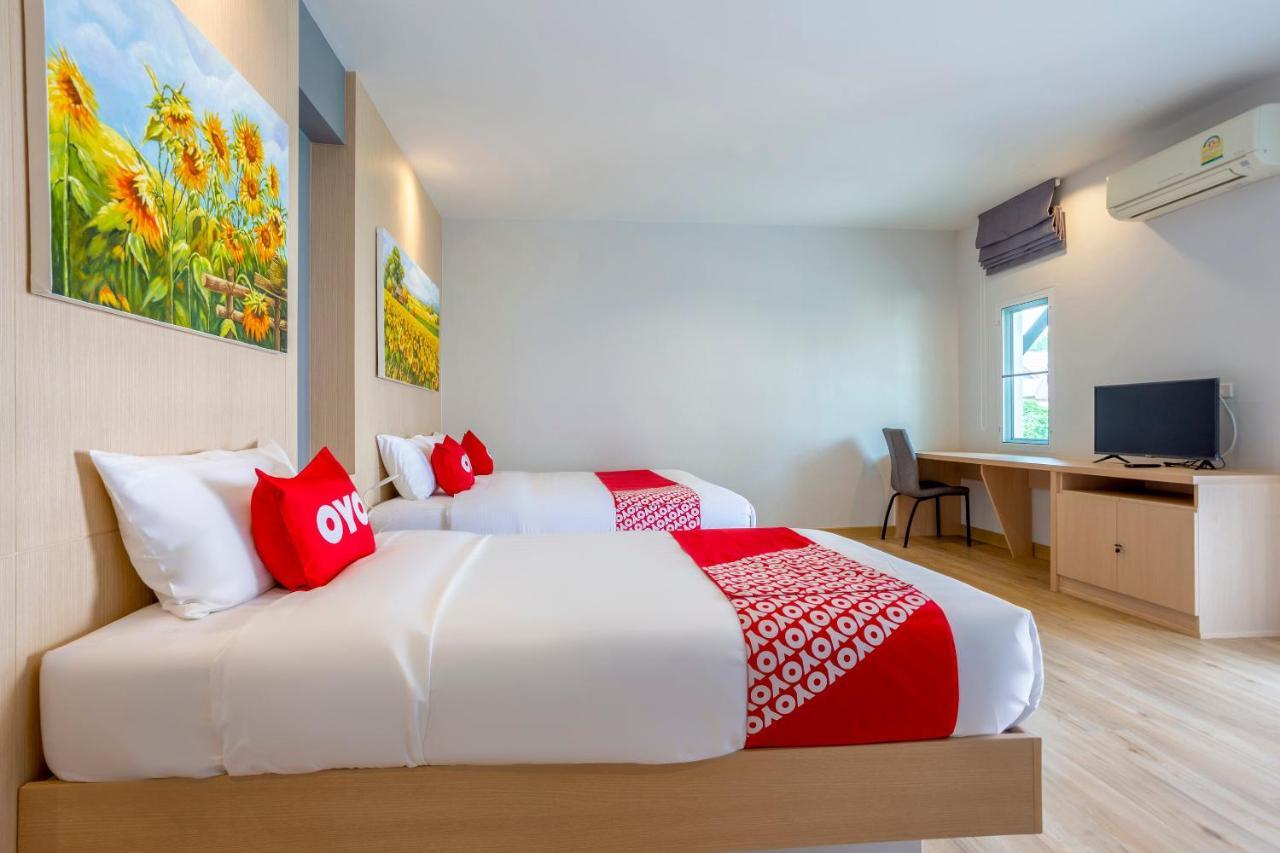 OYO 1053 Bloom Guest House Chiang Mai Extérieur photo