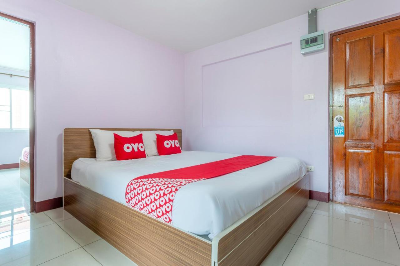 OYO 1053 Bloom Guest House Chiang Mai Extérieur photo