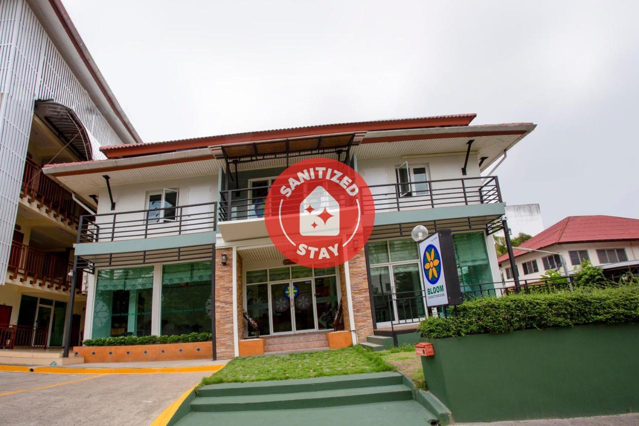OYO 1053 Bloom Guest House Chiang Mai Extérieur photo