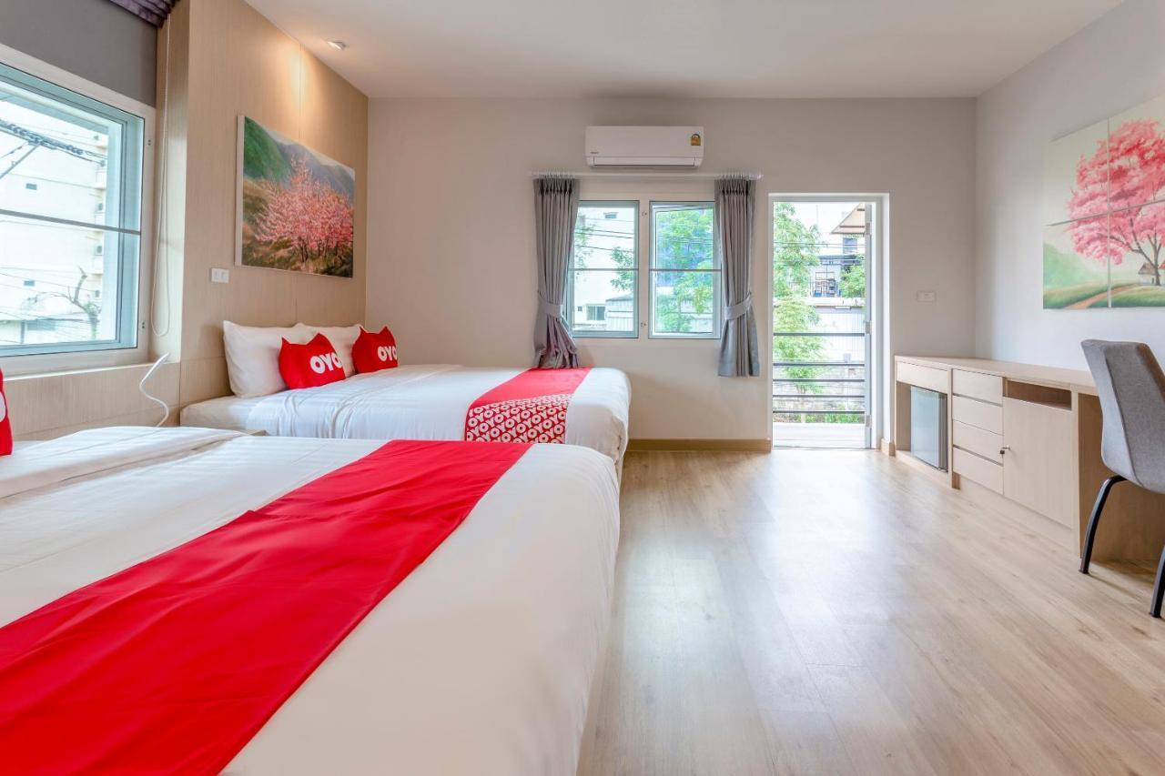 OYO 1053 Bloom Guest House Chiang Mai Extérieur photo