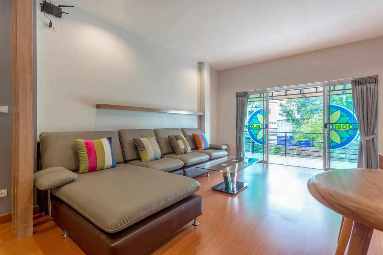 OYO 1053 Bloom Guest House Chiang Mai Extérieur photo